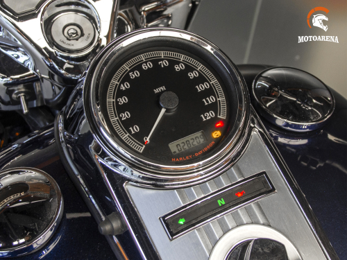 Harley-Davidson Road King FLHR C фото 11