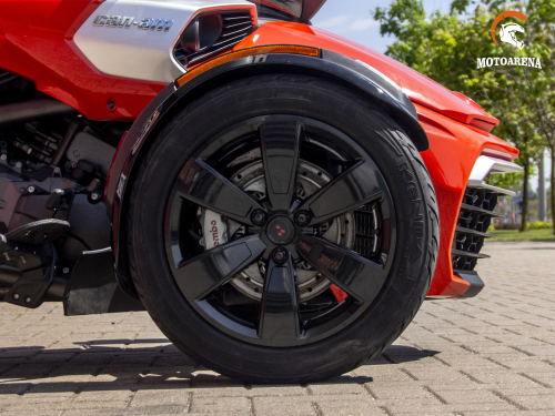 BRP Can-Am Spyder F3-S фото 7