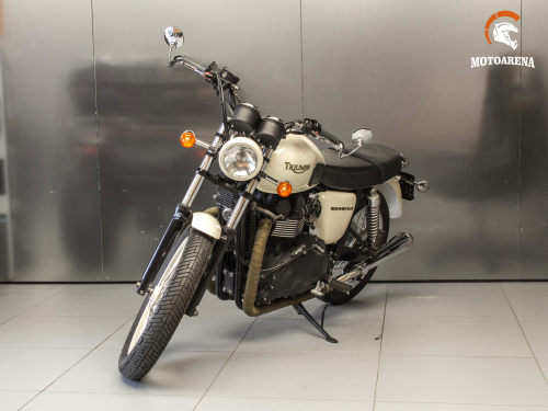 Triumph Bonneville T100 фото 5