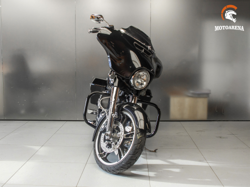 Harley-Davidson Street Glide FLHX-2018 фото 8