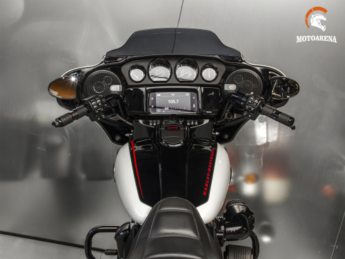 Harley-Davidson CVO FLHXSE фото 16