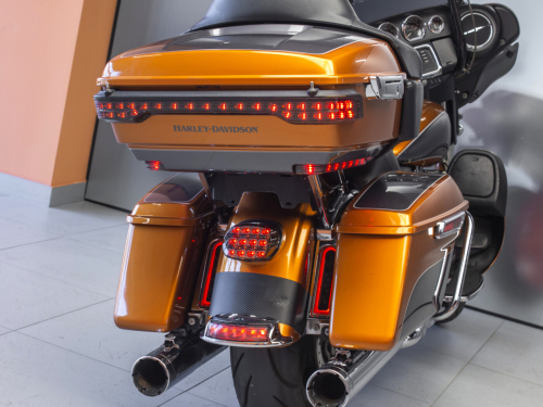 Harley-Davidson Electra Glide Ultra Classic FLHTCU фото 15