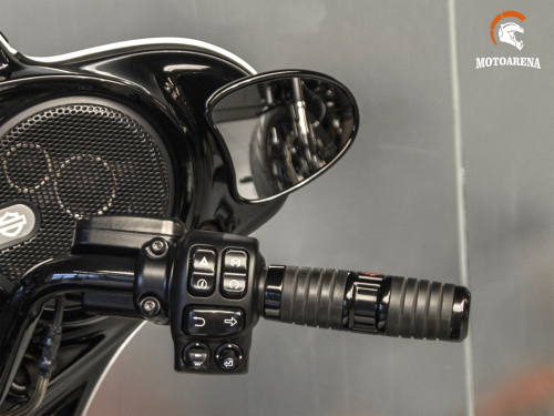 Harley-Davidson CVO FLHXSE фото 12