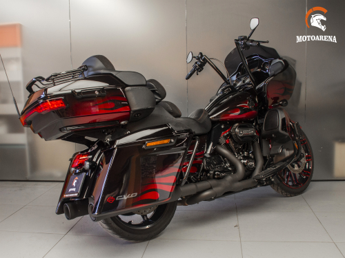 Harley-Davidson CVO Road Glide Limited фото 11