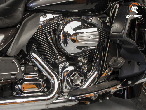 Harley-Davidson Electra Glide FLHTK фото 16