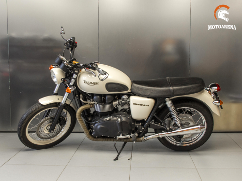 Triumph Bonneville T100 фото 6