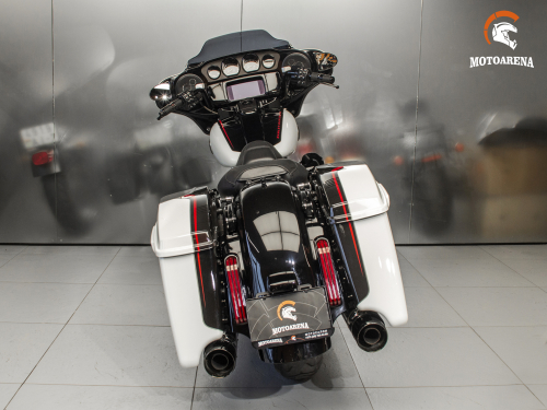 Harley-Davidson CVO FLHXSE фото 9