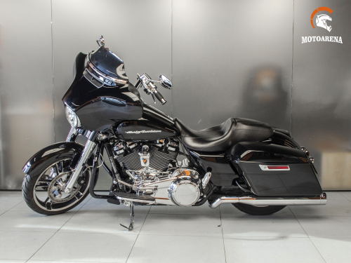 Harley-Davidson Street Glide FLHX-2018 фото 6