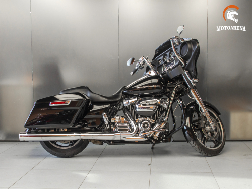 Harley-Davidson Street Glide FLHX-2018 фото 3