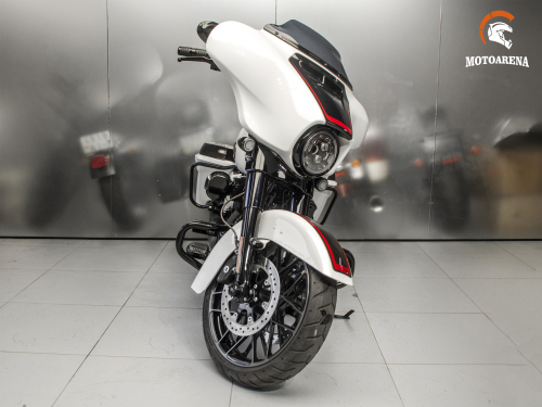 Harley-Davidson CVO FLHXSE фото 8